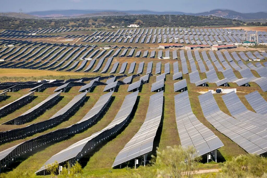 Patologías en plantas solares fotovoltaicas: cómo la cimentación puede comprometer la instalación